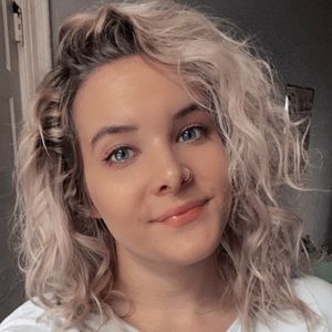 Meet your Posher, Zoe